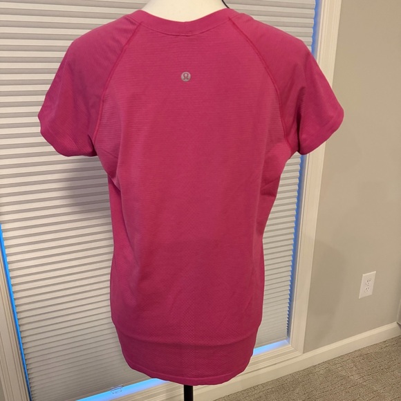 lululemon athletica Swiftly hot Pink Short Sleeve Tee - Picture 5 of 6